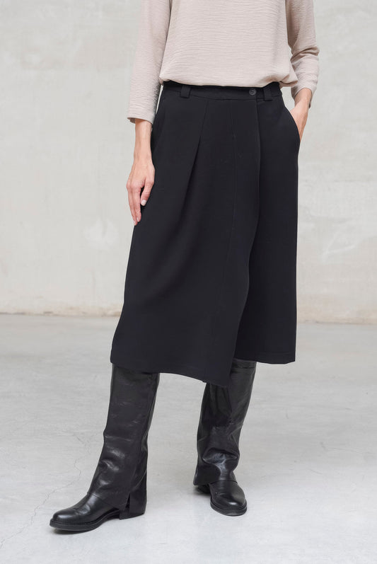 PANTALON CORTO CRUZADO NEGRO